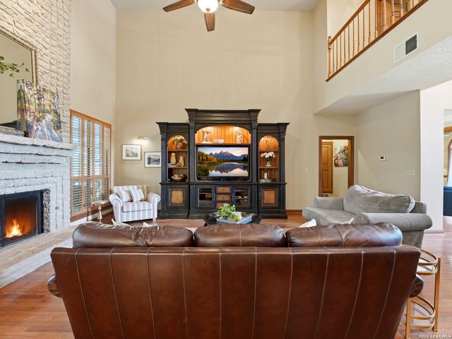 1618 Foxberry, San Antonio, TX 78248
