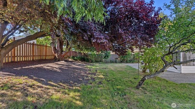 490 SE Pasek Street, Oak Harbor, WA 98277