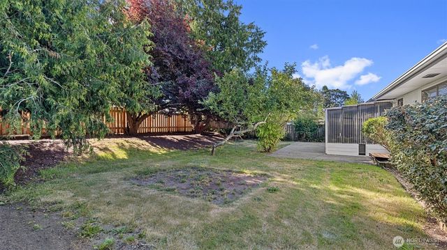 490 SE Pasek Street, Oak Harbor, WA 98277