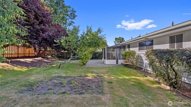490 SE Pasek Street, Oak Harbor, WA 98277
