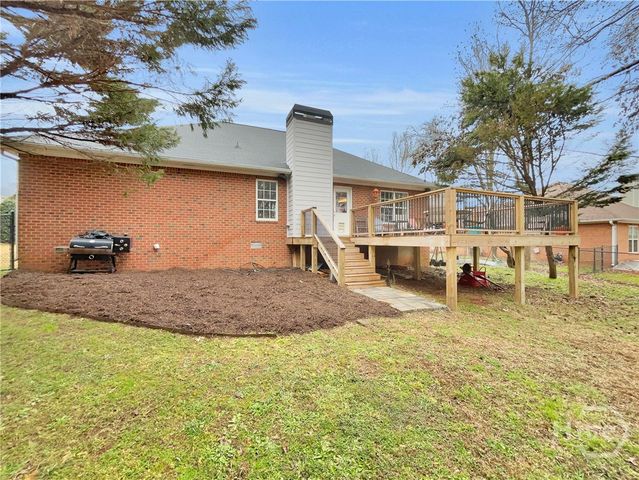 270 Woodgrove Drive, Athens, GA 30605