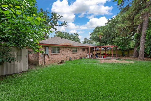 23011 Bayleaf Drive, Spring, TX 77373