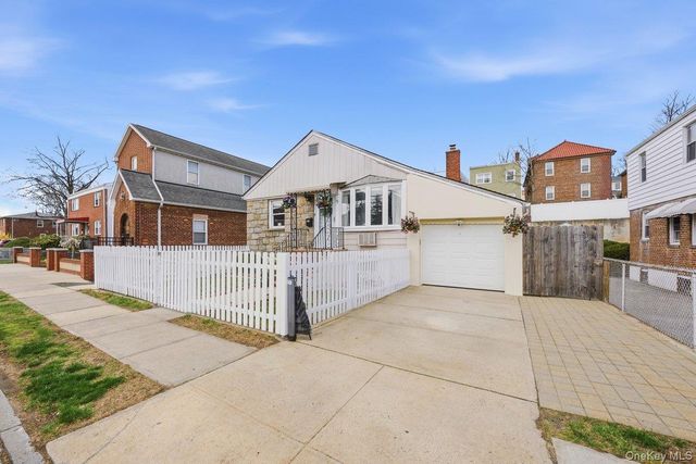 75 Woodlawn Avenue, Yonkers, NY 10704