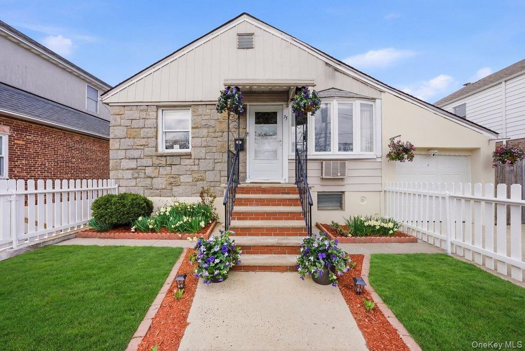75 Woodlawn Avenue, Yonkers, NY 10704
