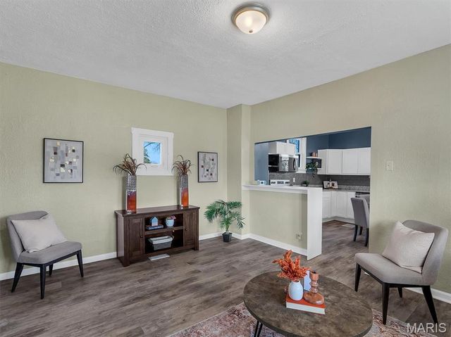 331 Rauhut Avenue, St Louis, MO 63125