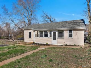 331 Rauhut Avenue, St Louis, MO 63125