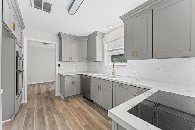 25503 Foxbriar Lane, Spring, TX 77373
