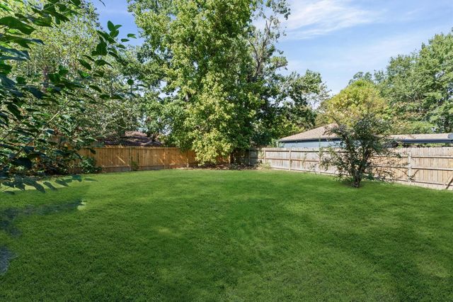 25503 Foxbriar Lane, Spring, TX 77373