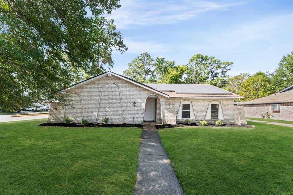 25503 Foxbriar Lane, Spring, TX 77373