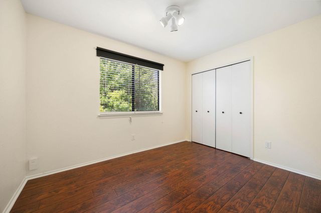 2409 Dowd LN, Austin, TX 78728