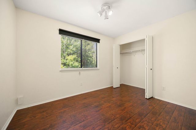 2409 Dowd LN, Austin, TX 78728