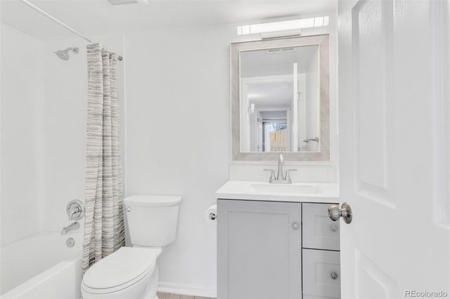 2575 S Syracuse Way J108, Denver, CO 80231