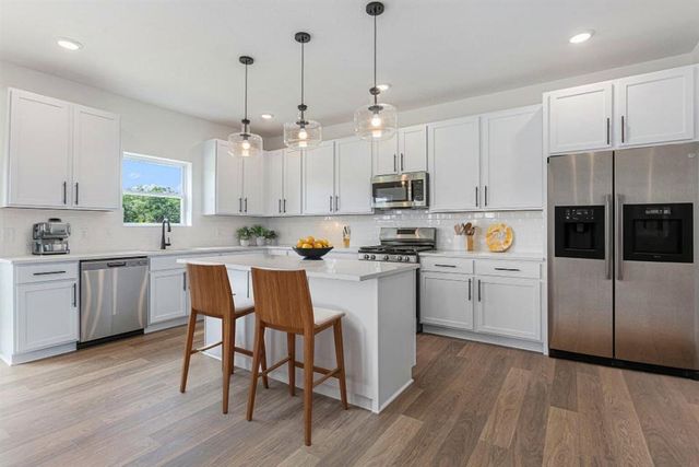 8355 Scots Pine Circle, Kalamazoo, MI 49009