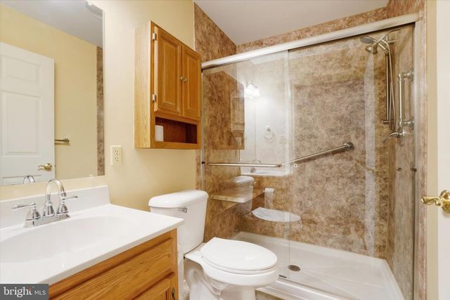 35 HAGARMAN DR, York, PA 17408