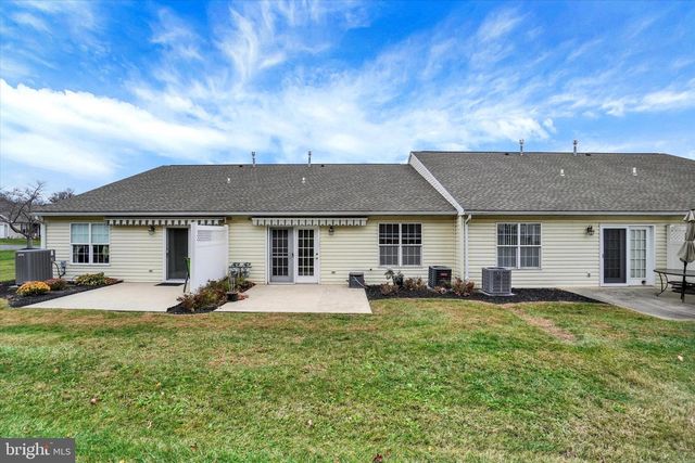 35 HAGARMAN DR, York, PA 17408