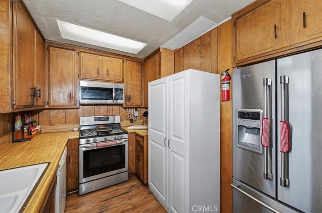 31175 All View, Running Springs, CA 92382