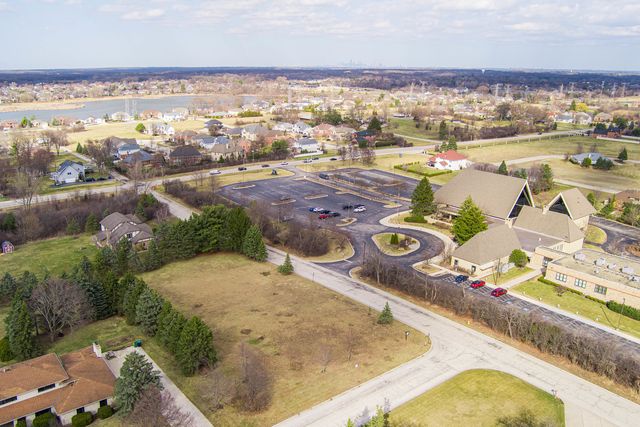 10 Country Manor Lane, Orland Park, IL 60467