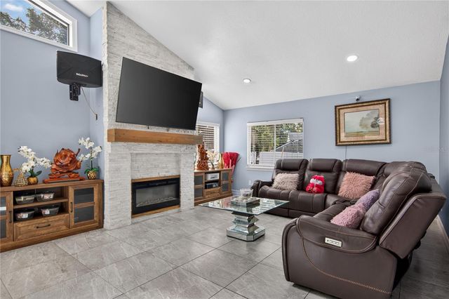 319 OAKWOOD COURT, Lake Mary, FL 32746