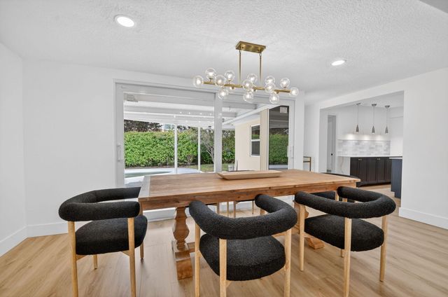 1221 Singer Drive, Singer Island, FL 33404