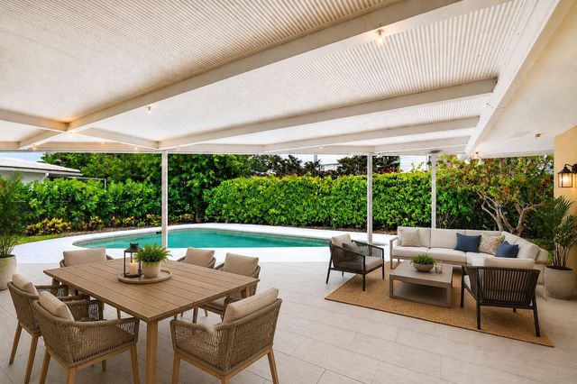 1221 Singer Drive, Singer Island, FL 33404