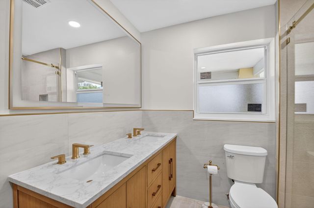 1221 Singer Drive, Singer Island, FL 33404