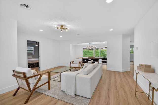 1221 Singer Drive, Singer Island, FL 33404
