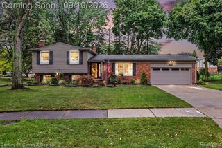 3875 Elizabeth Drive, Troy, MI 48084