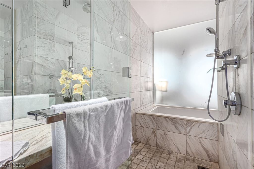 Image 17 of property listing at 4381 West Flamingo Road 18320, Las Vegas, NV 89103