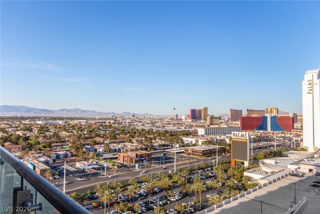 Image 19 of property listing at 4381 West Flamingo Road 18320, Las Vegas, NV 89103
