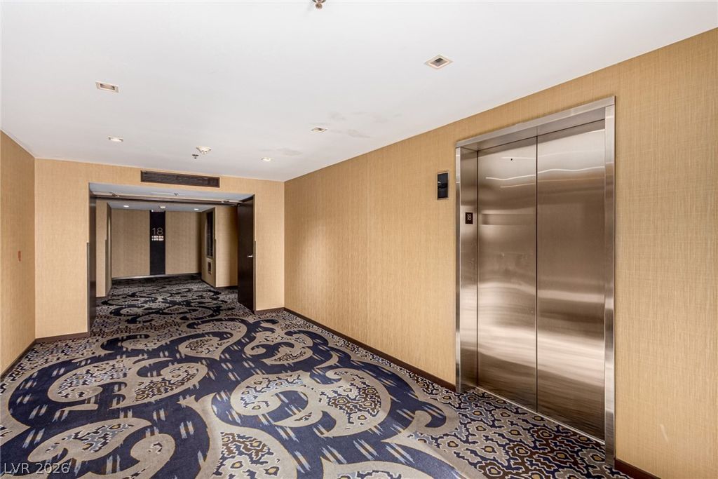 Image 4 of property listing at 4381 West Flamingo Road 18320, Las Vegas, NV 89103