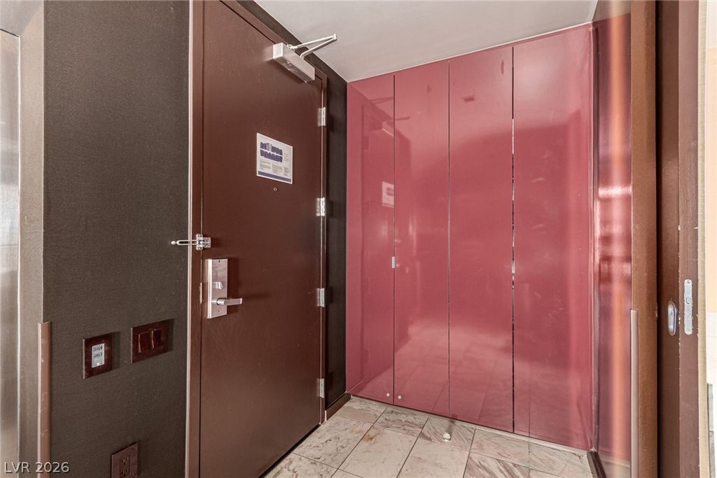 Image 5 of property listing at 4381 West Flamingo Road 18320, Las Vegas, NV 89103