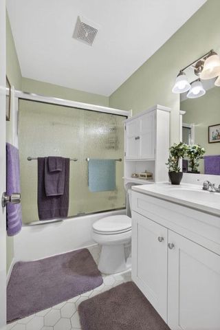 135 Lake Anne Drive, West Palm Beach, FL 33411