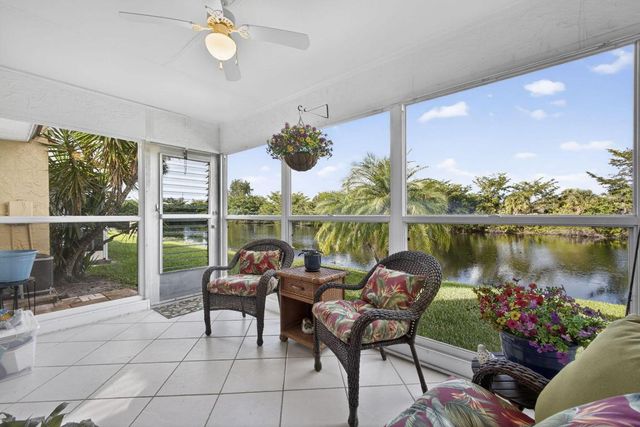 135 Lake Anne Drive, West Palm Beach, FL 33411