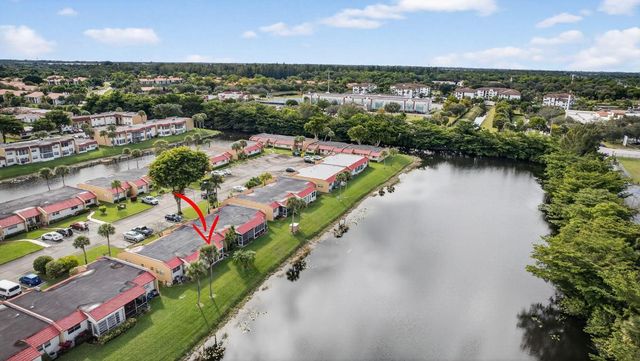 135 Lake Anne Drive, West Palm Beach, FL 33411