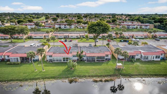 135 Lake Anne Drive, West Palm Beach, FL 33411