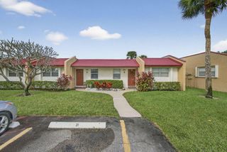 135 Lake Anne Drive, West Palm Beach, FL 33411