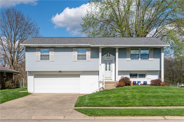 1382 Rawlings Drive, Fairborn, OH 45324