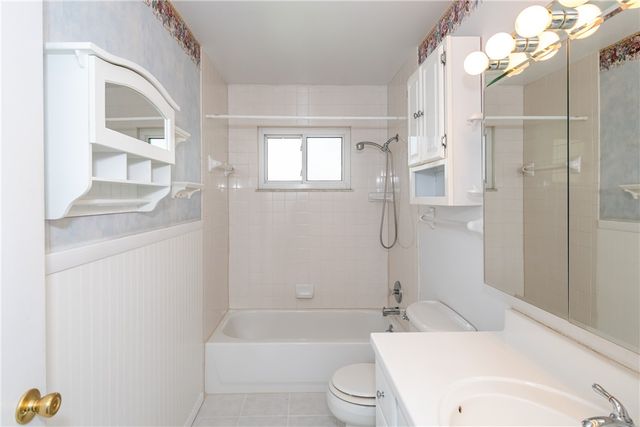 1382 Rawlings Drive, Fairborn, OH 45324