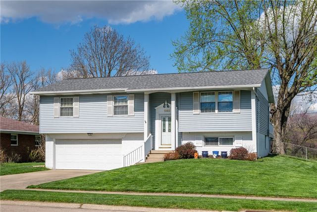 1382 Rawlings Drive, Fairborn, OH 45324