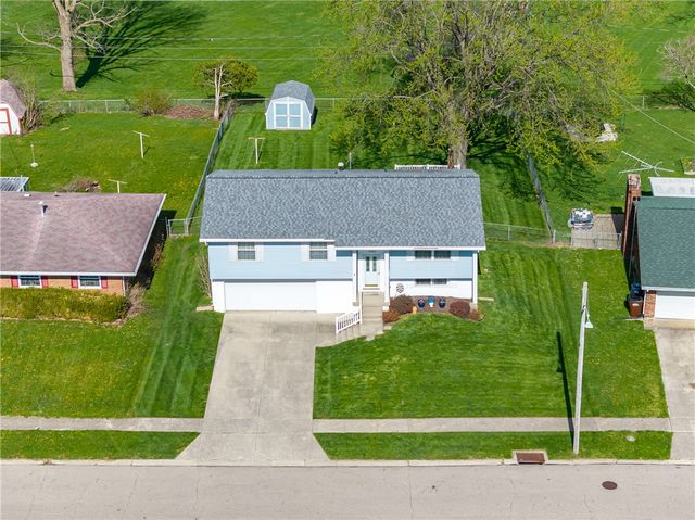 1382 Rawlings Drive, Fairborn, OH 45324