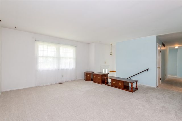 1382 Rawlings Drive, Fairborn, OH 45324