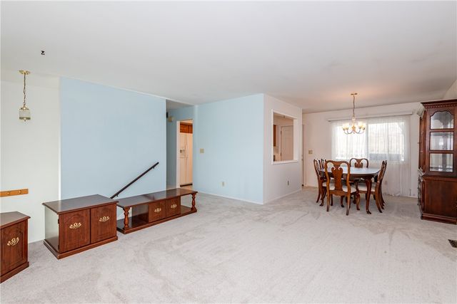 1382 Rawlings Drive, Fairborn, OH 45324