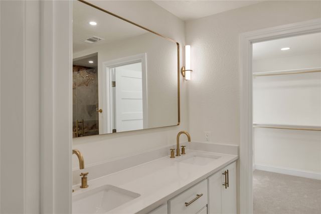 1418 Royal Drive, Kaufman, TX 75142