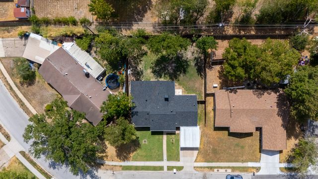 1418 Royal Drive, Kaufman, TX 75142
