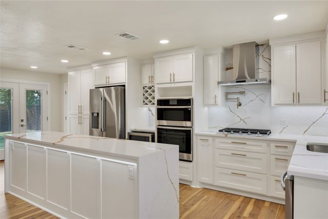 1418 Royal Drive, Kaufman, TX 75142
