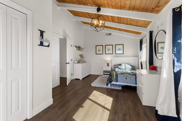 3755 Ayres Holmes Ln, Auburn, CA 95602