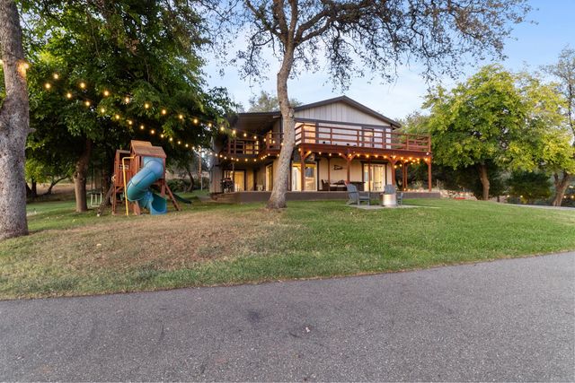 3755 Ayres Holmes Ln, Auburn, CA 95602