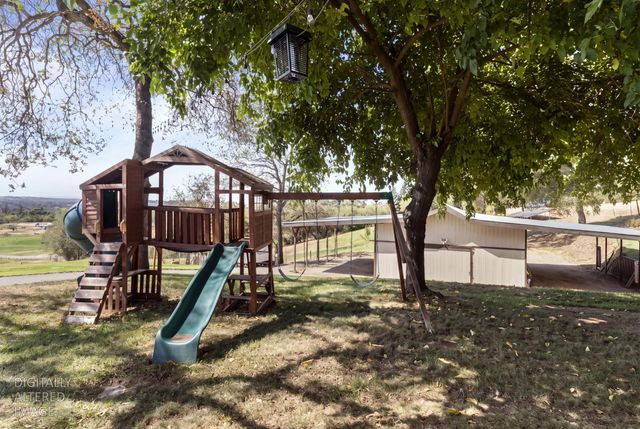 3755 Ayres Holmes Ln, Auburn, CA 95602