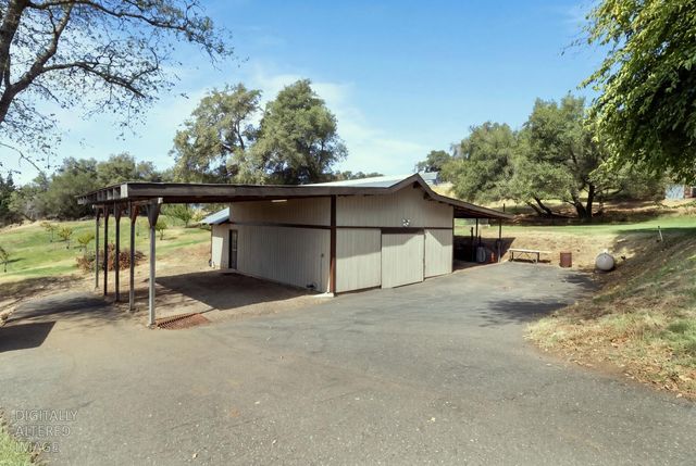 3755 Ayres Holmes Ln, Auburn, CA 95602