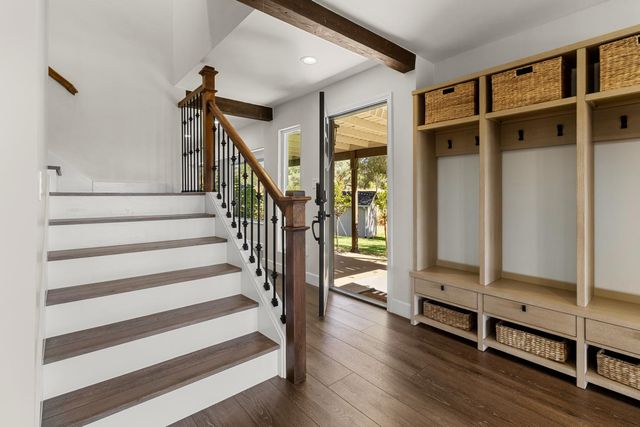 3755 Ayres Holmes Ln, Auburn, CA 95602